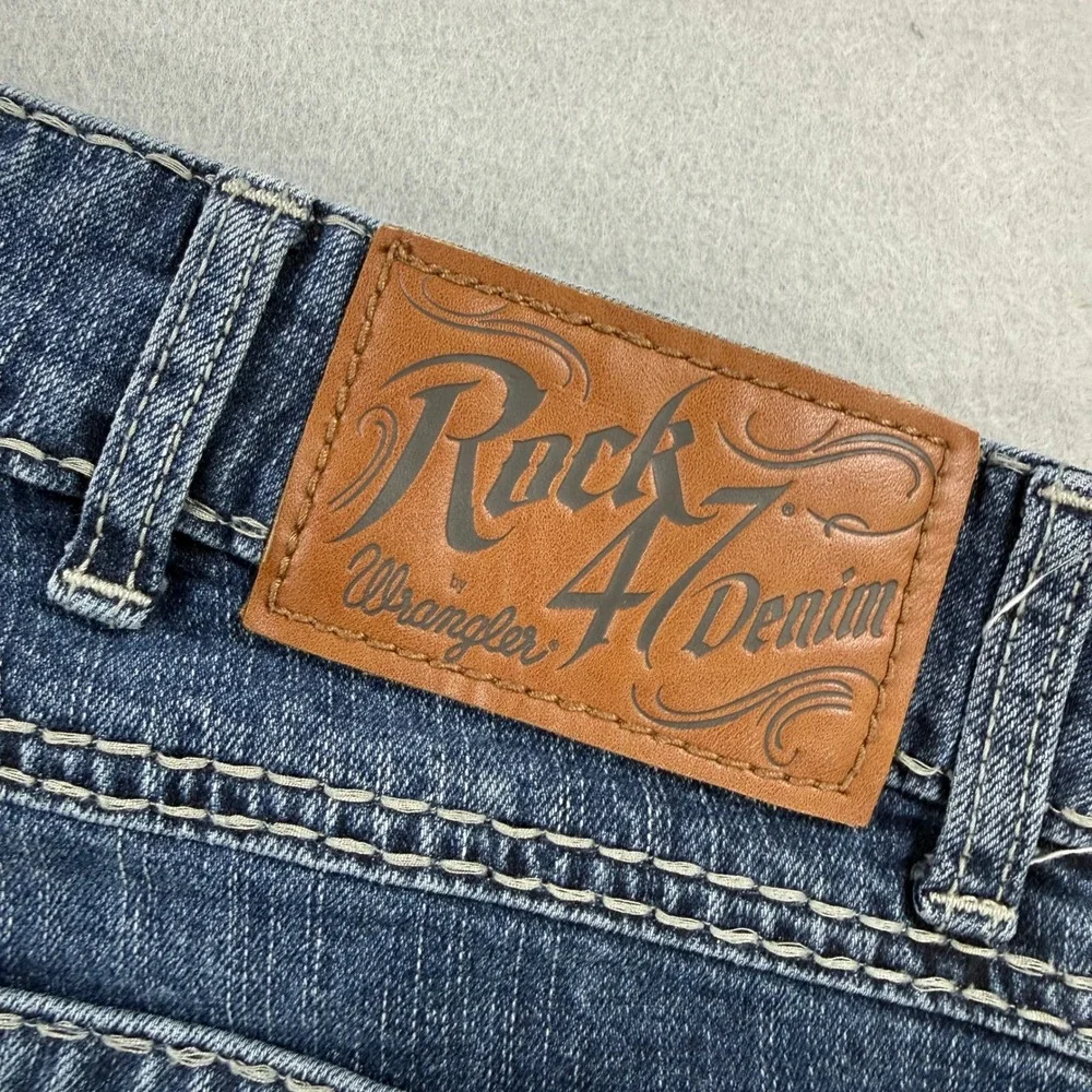 Wrangler Rock 47 Denim Jeans Mens 38x30 Blue Medium Wash Slim Bootcut Cowboy